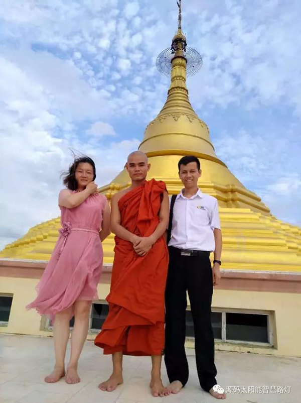 源碼太陽(yáng)能路燈，太陽(yáng)能路燈廠家，太陽(yáng)能路燈價(jià)格