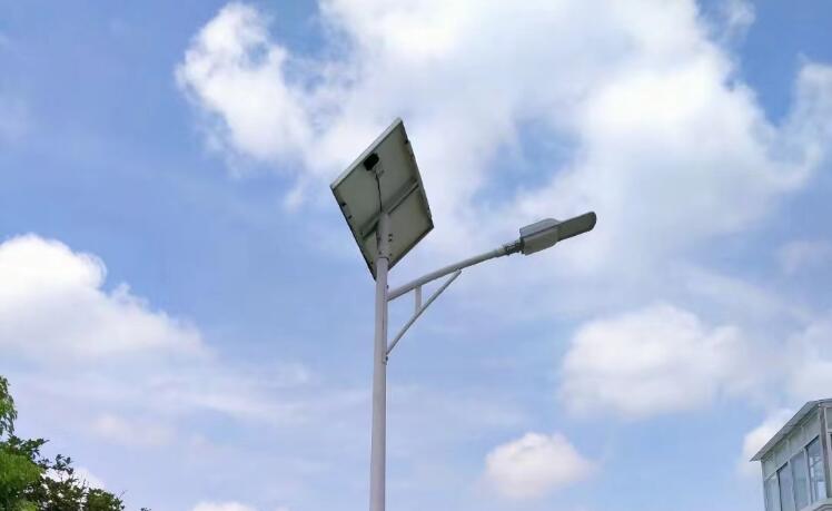 常見太陽能路燈控制器怎么設(shè)置開關(guān)時間